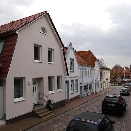 Villa Haus Am Hafen Neustadt in Holstein Exterior foto